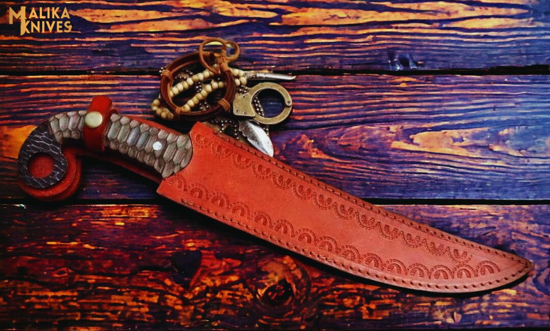 Hand forged Damascus Ringtail Hunting Knife - Ultimate Outdoor Companion