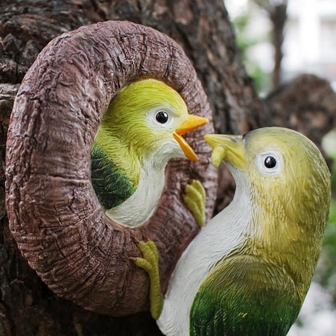 Mom and Baby Hummingbird Tree Hugger, Resin Bird Figurines Art Sculpture, Hanging Garden Statue Tree Peeker Ornament for Patio Lawn Porch Yard Outdoor Decorations
