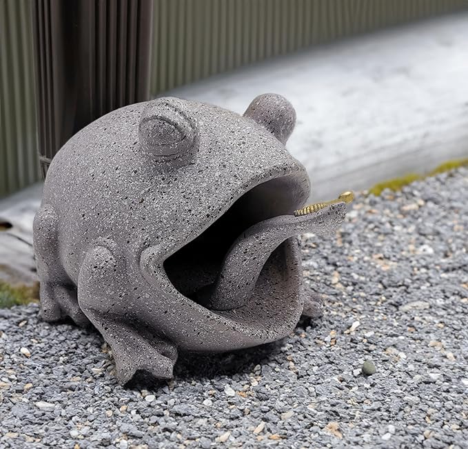Frog Statues Gutter Downspout Extension Statues Garden Decoration,Animal Resin Statue Outdoor Decor,Downspout Diverter,Decorative Gutter Extension,3"×4" Downspout Extender Diverter Splash Block（Grey）