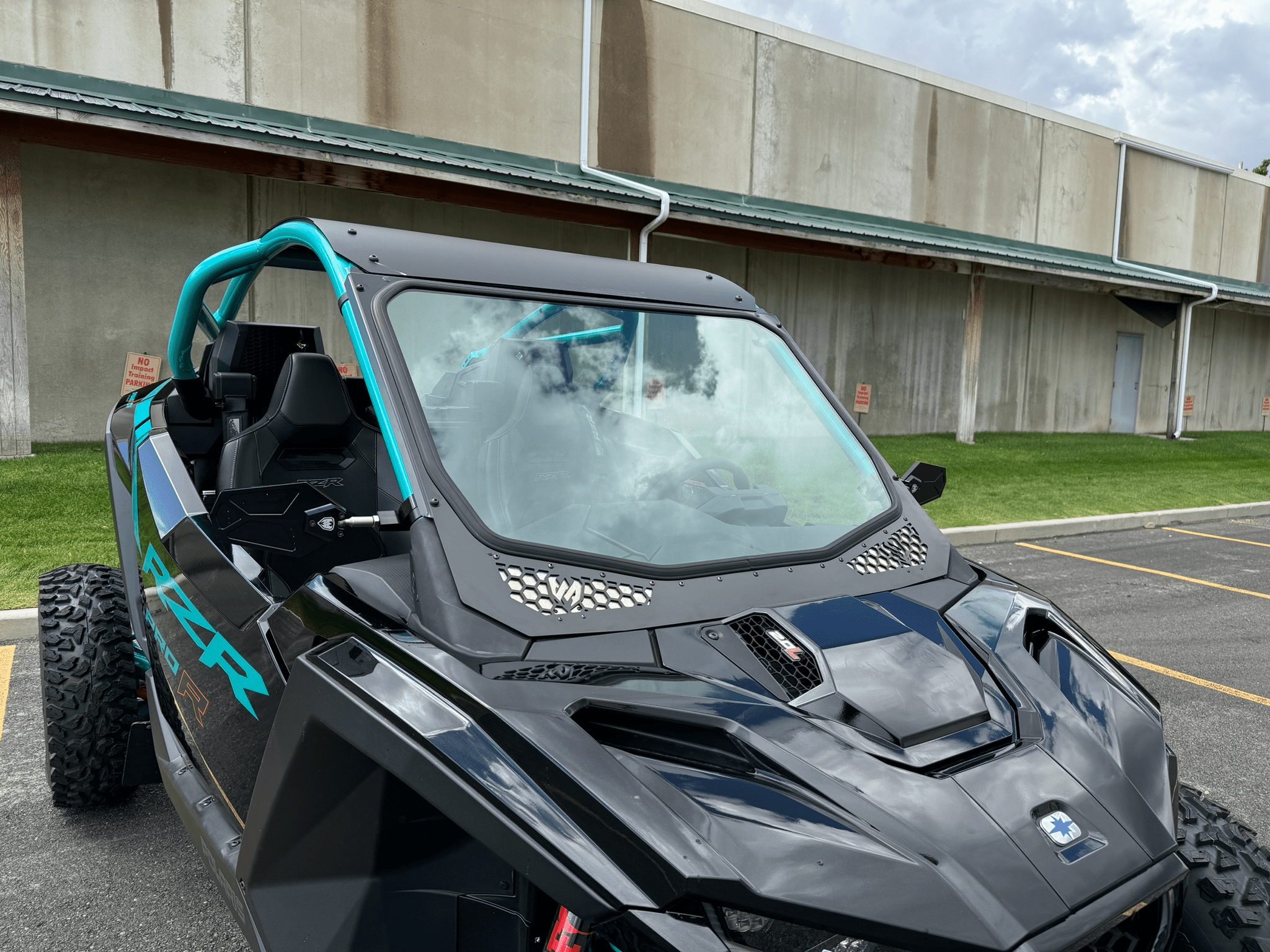 Moto Armor Glass Windshield for 2025+ RZR Pro XP / Pro S / Pro R