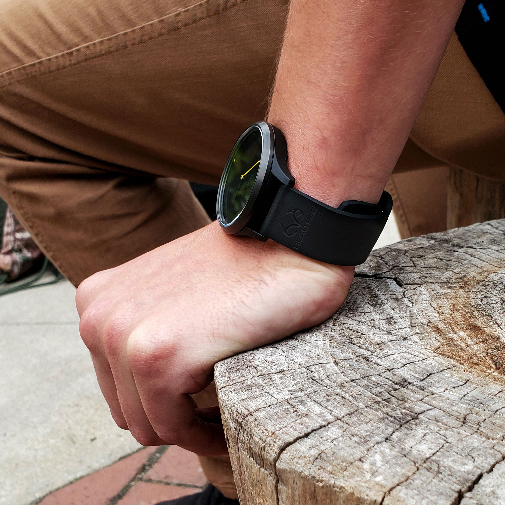 Realtree Engraved Silicone Watchband for Samsung, Garmin, Fossil, and More for Samsung, Garmin, Fossil, and More