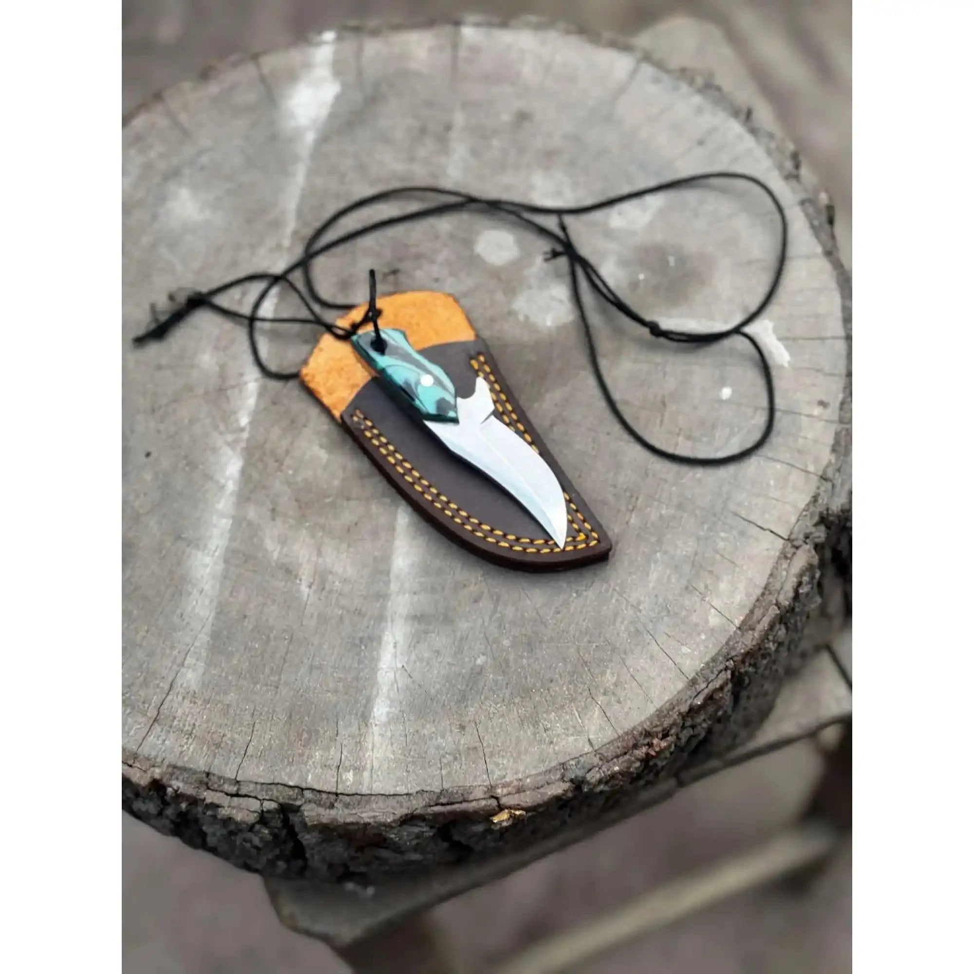Neck Knife with Leather Sheath – Mini Damascus Pattern Blade | Green Resin Handle | JW SteelCrafts