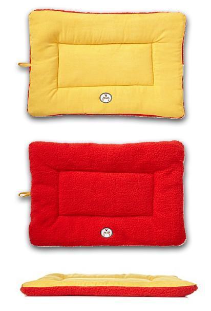 Pet Life ® 'Eco-Paw' Reversible Eco-Friendly Recyclabled Polyfill Fashion Designer Pet Dog Bed Mat Lounge