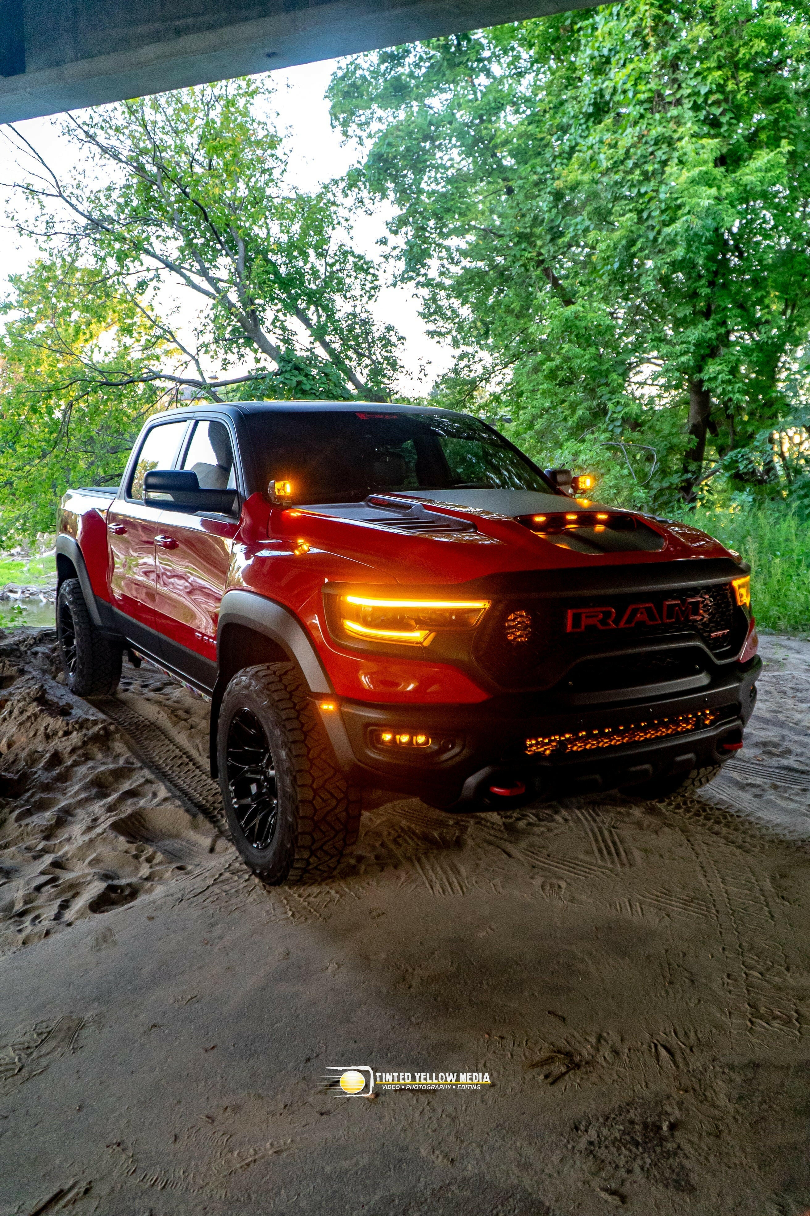 2019-24 RAM 2500/3500 40in Light Bar SLIM
