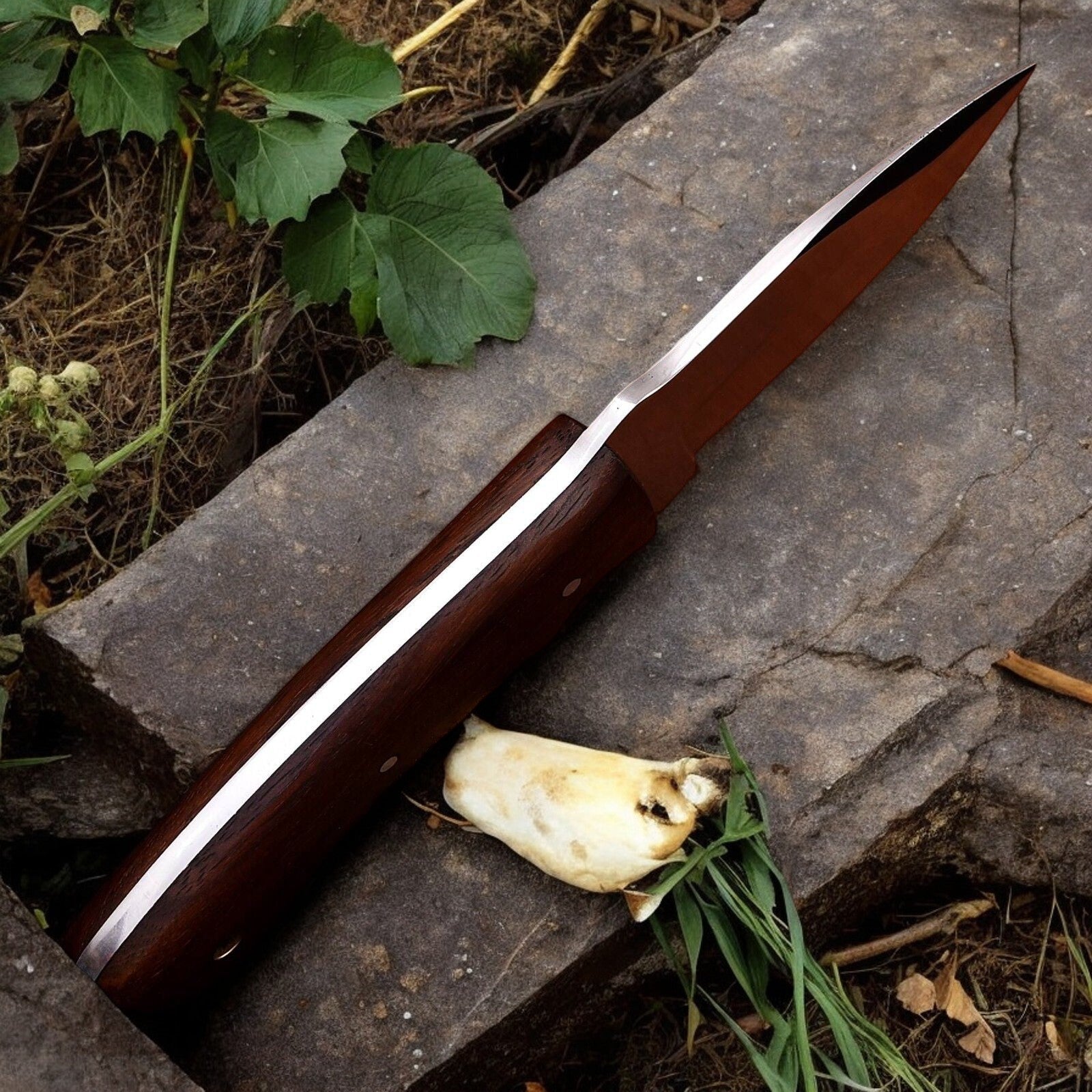 Custom Handmade Hunting Knife – High-Carbon Steel Blade